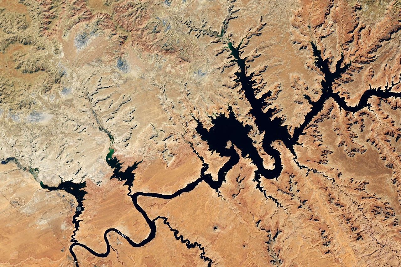 Landsat 8 OLI — Lake Powell near Glen Canyon Dam, 2026-09-10 (record-low scene) · NASA Earth Observatory